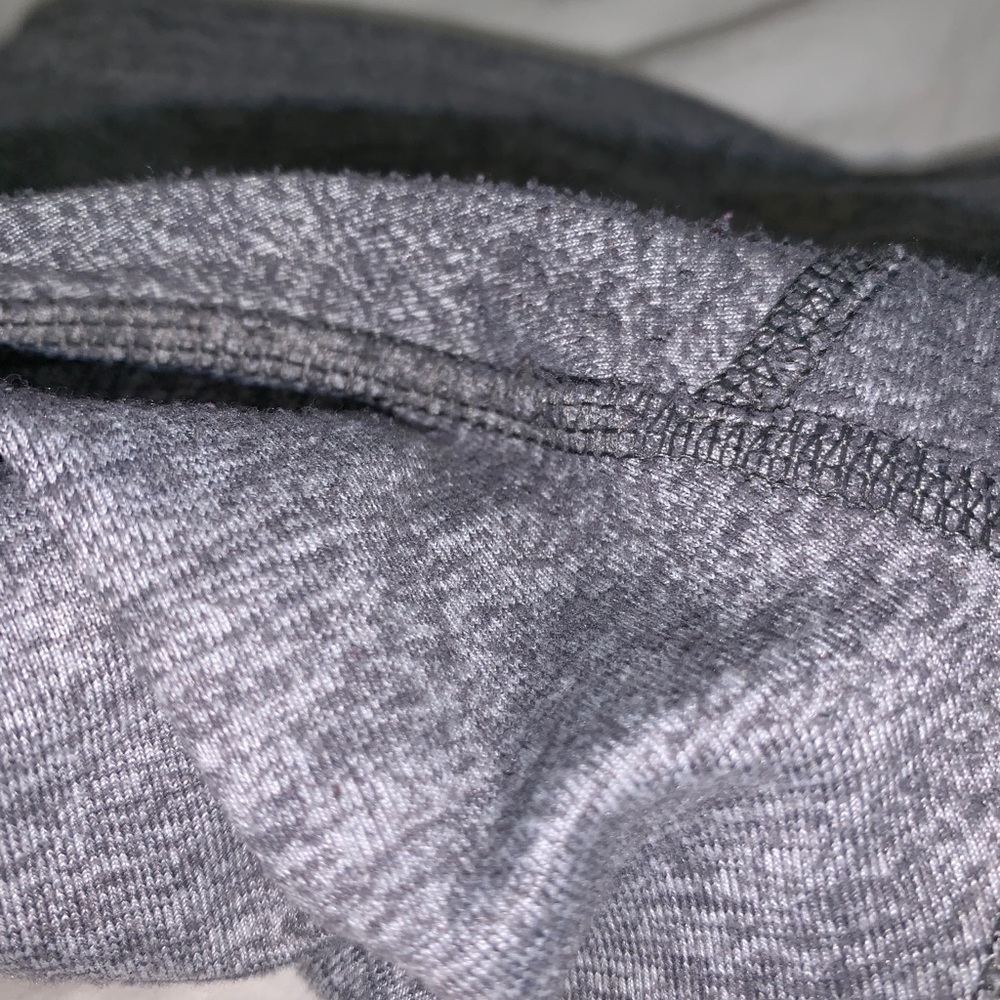 Lululemon heather grey leggings - Picture 7 of 8
